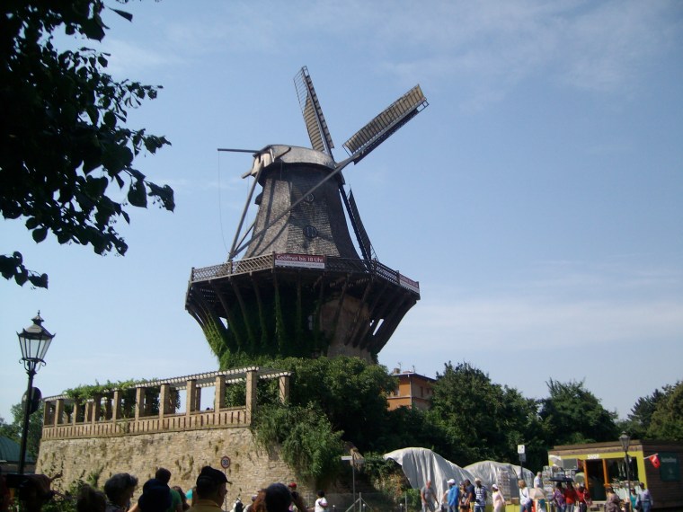 SANYO DIGITAL CAMERA