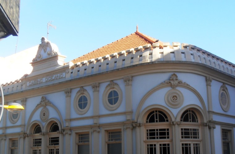 OLYMPUS DIGITAL CAMERA