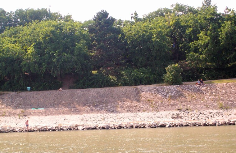 SANYO DIGITAL CAMERA