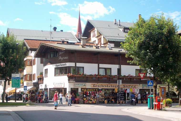 SANYO DIGITAL CAMERA