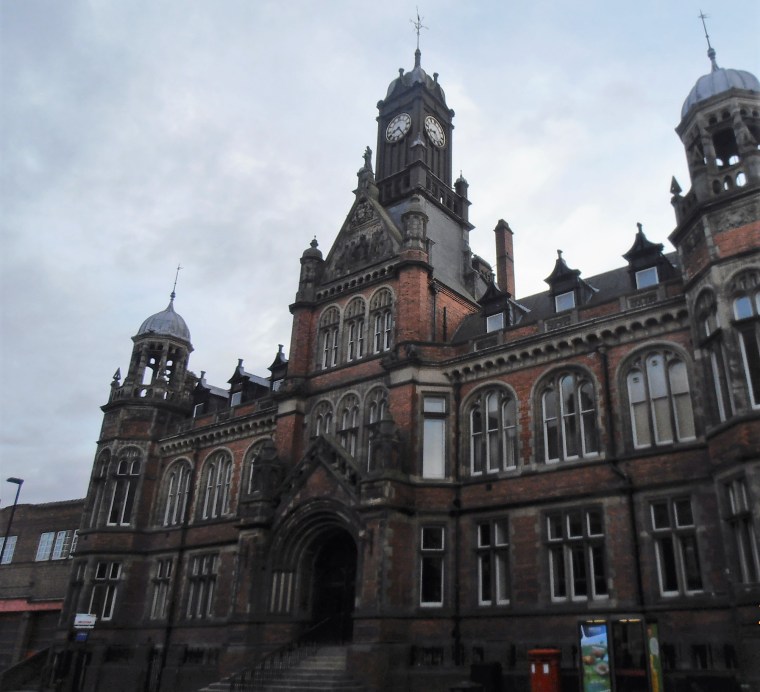 OLYMPUS DIGITAL CAMERA