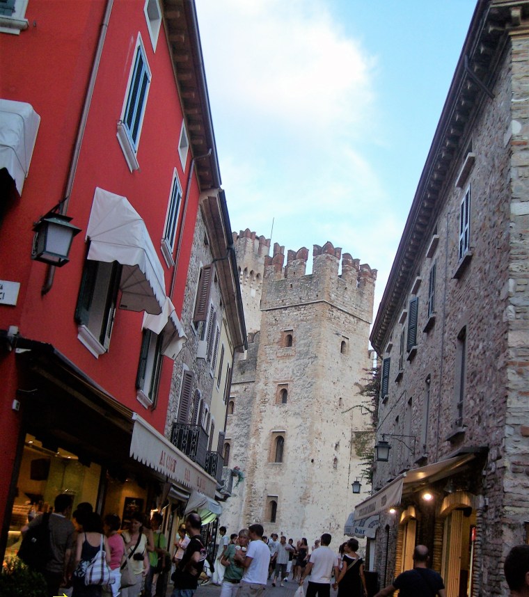 SANYO DIGITAL CAMERA