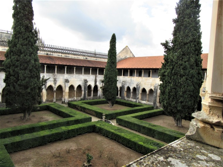 CLAUSTRO2
